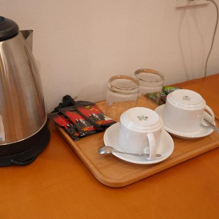 Golden Sunshine Villa Hotel And Travel Ханой Экстерьер фото