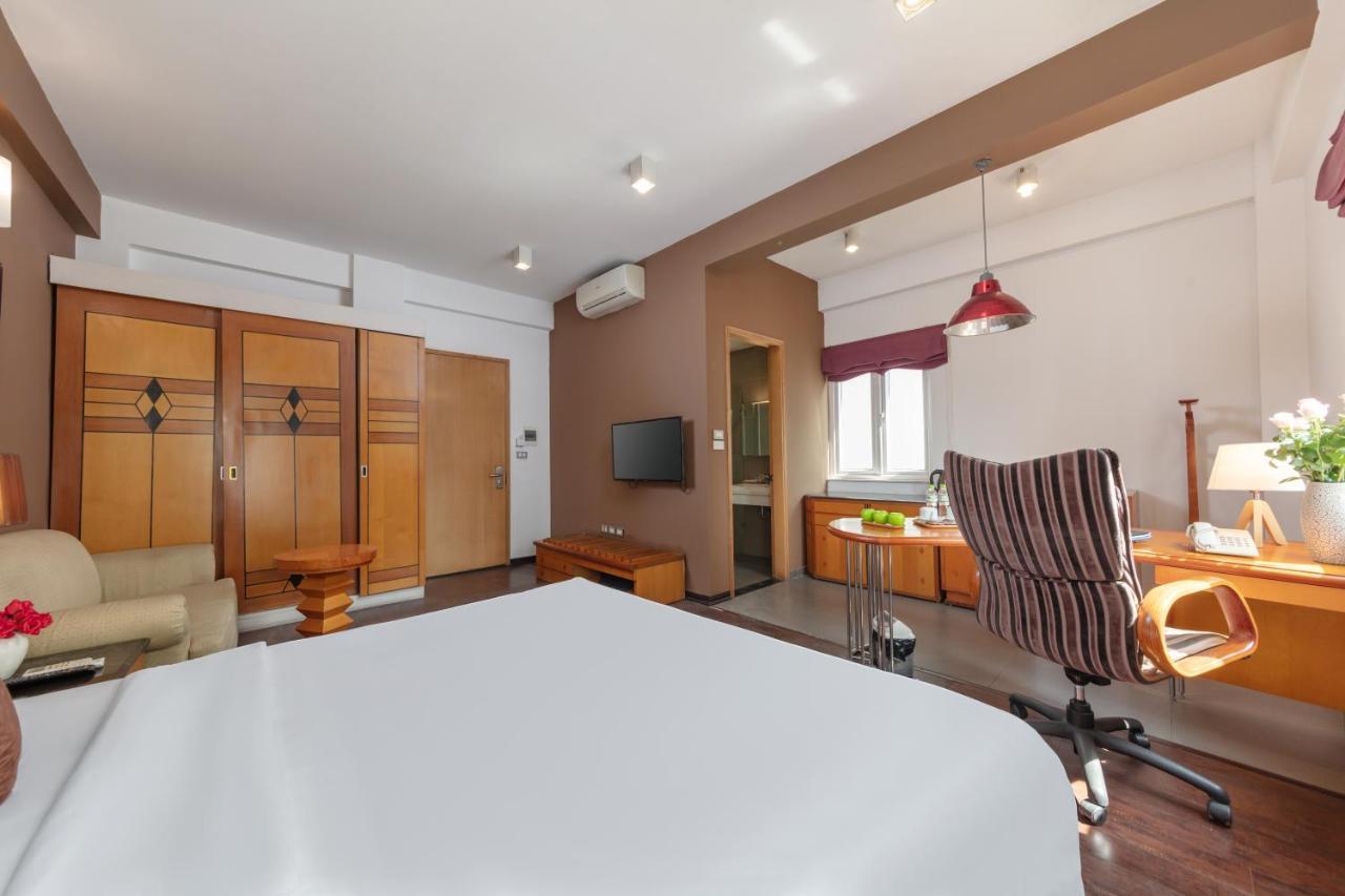 Golden Sunshine Villa Hotel And Travel Ханой Экстерьер фото