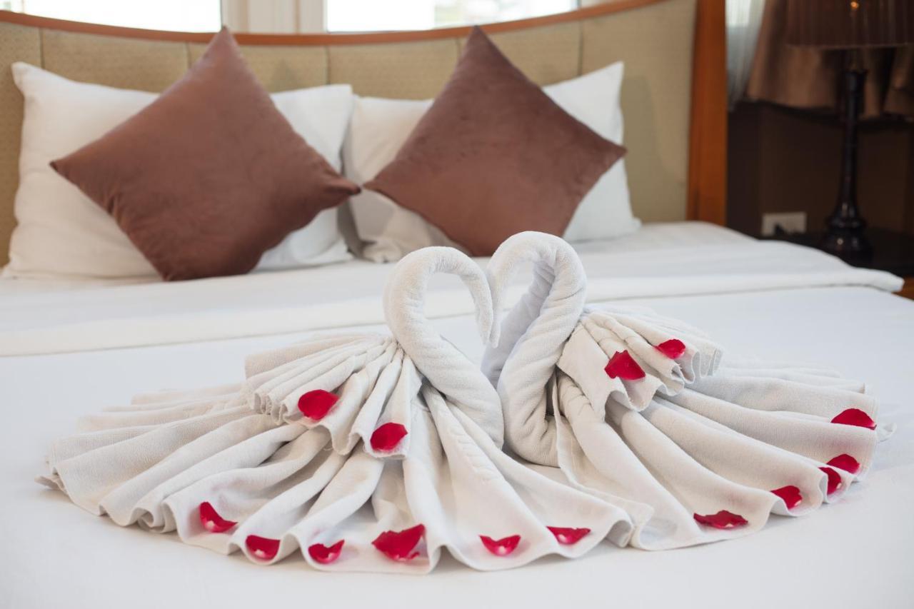 Golden Sunshine Villa Hotel And Travel Ханой Экстерьер фото