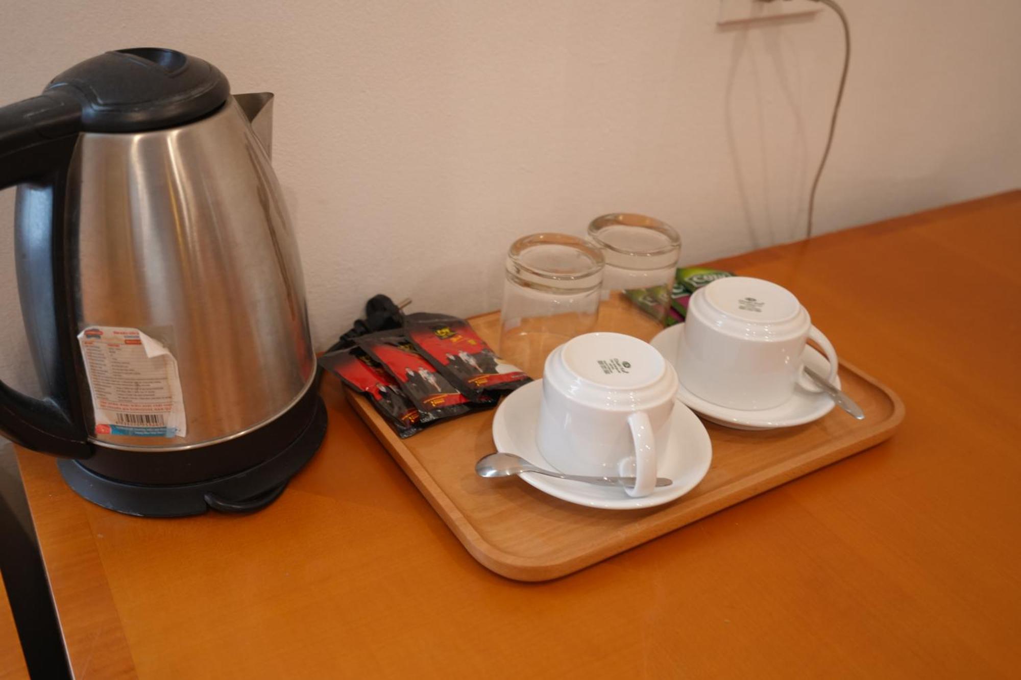 Golden Sunshine Villa Hotel And Travel Ханой Экстерьер фото